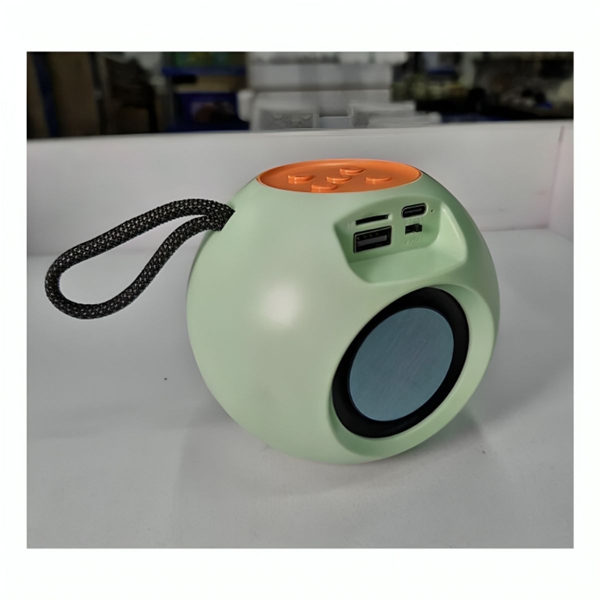 GENERICO - Parlante con Bluetooth Luces LED Altavoz Inalámbrico Portátil X-811