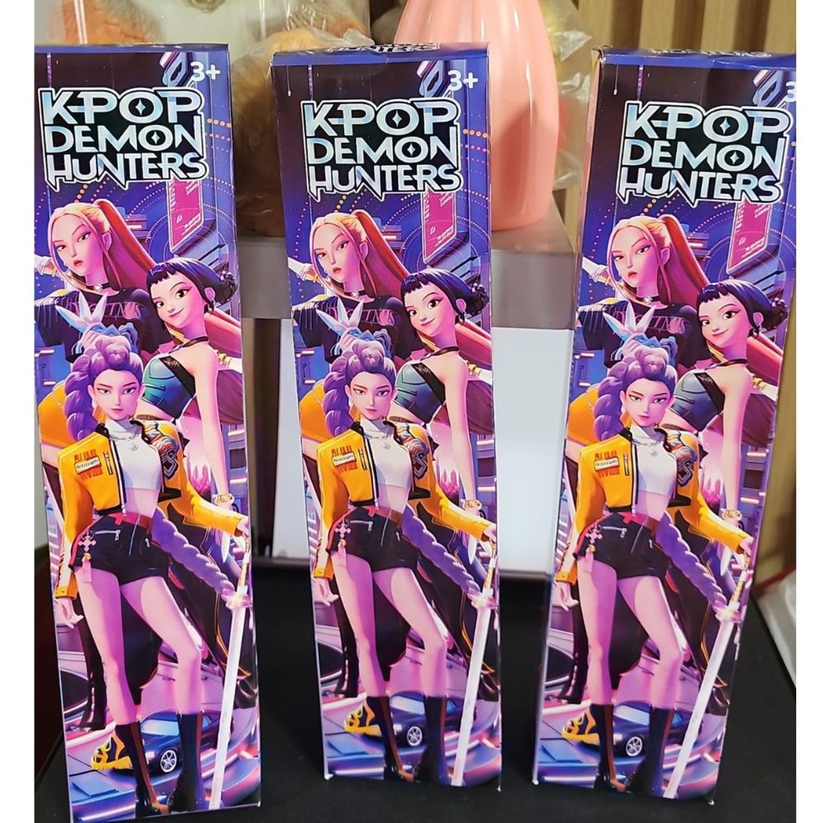 GENERICO - K-Pop Demon Hunter Set x 3 Muñecas Musicales con Accesorios