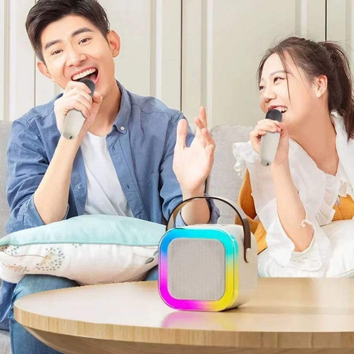 GENERICO - Mini Parlante con Micrófono Altavoz Bluetooth Inalámbrico