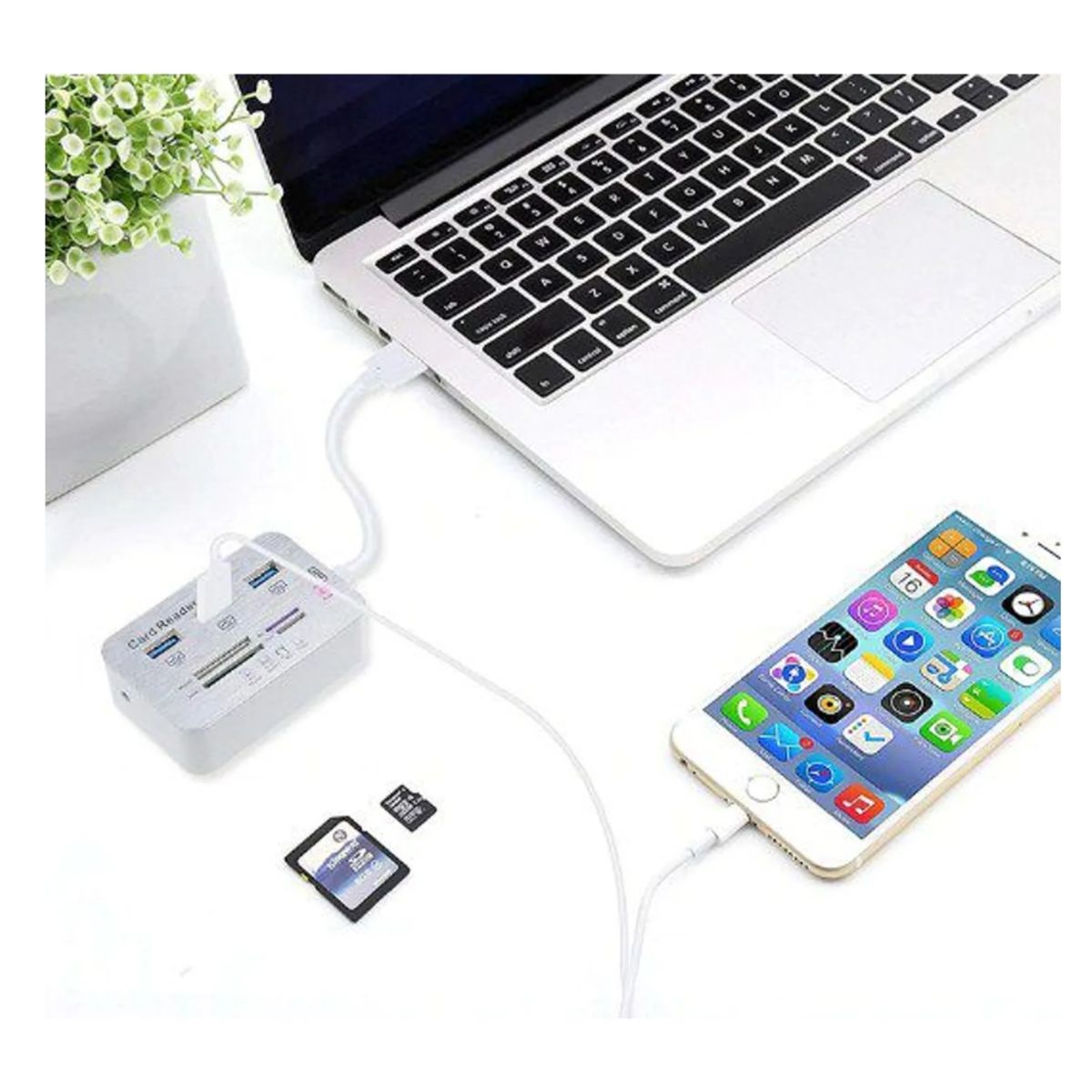 GENERICO - Lector de Tarjetas 7  en 1 USB 3.0 Micro SD + 3 Puertos USB 3.0