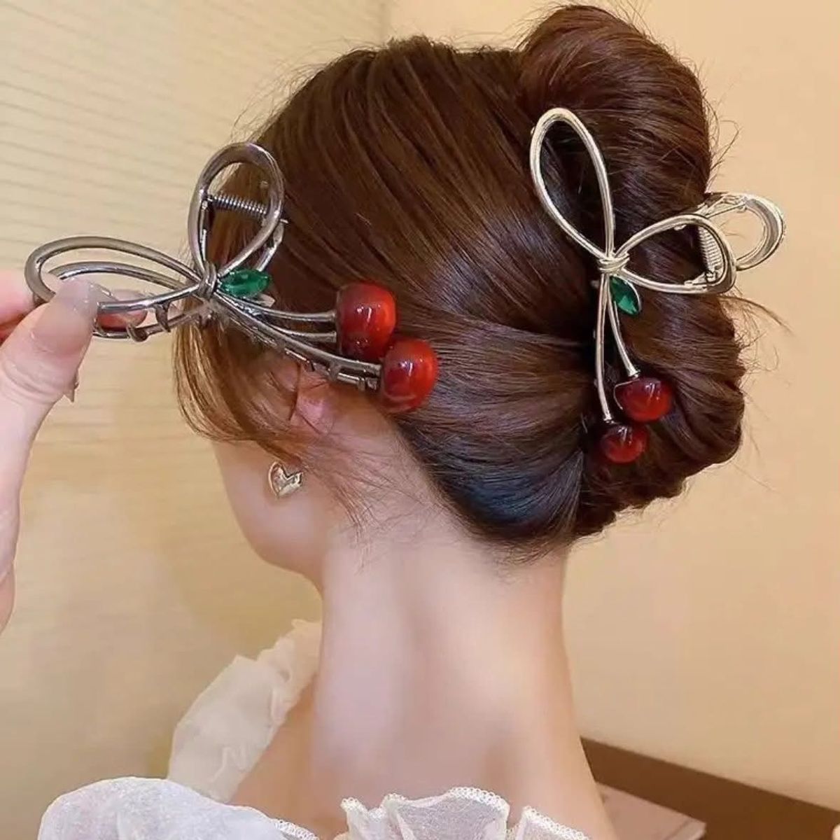 GENERICO - DUO DE GANCHOS CEREZA PARA CABELLO MUJER