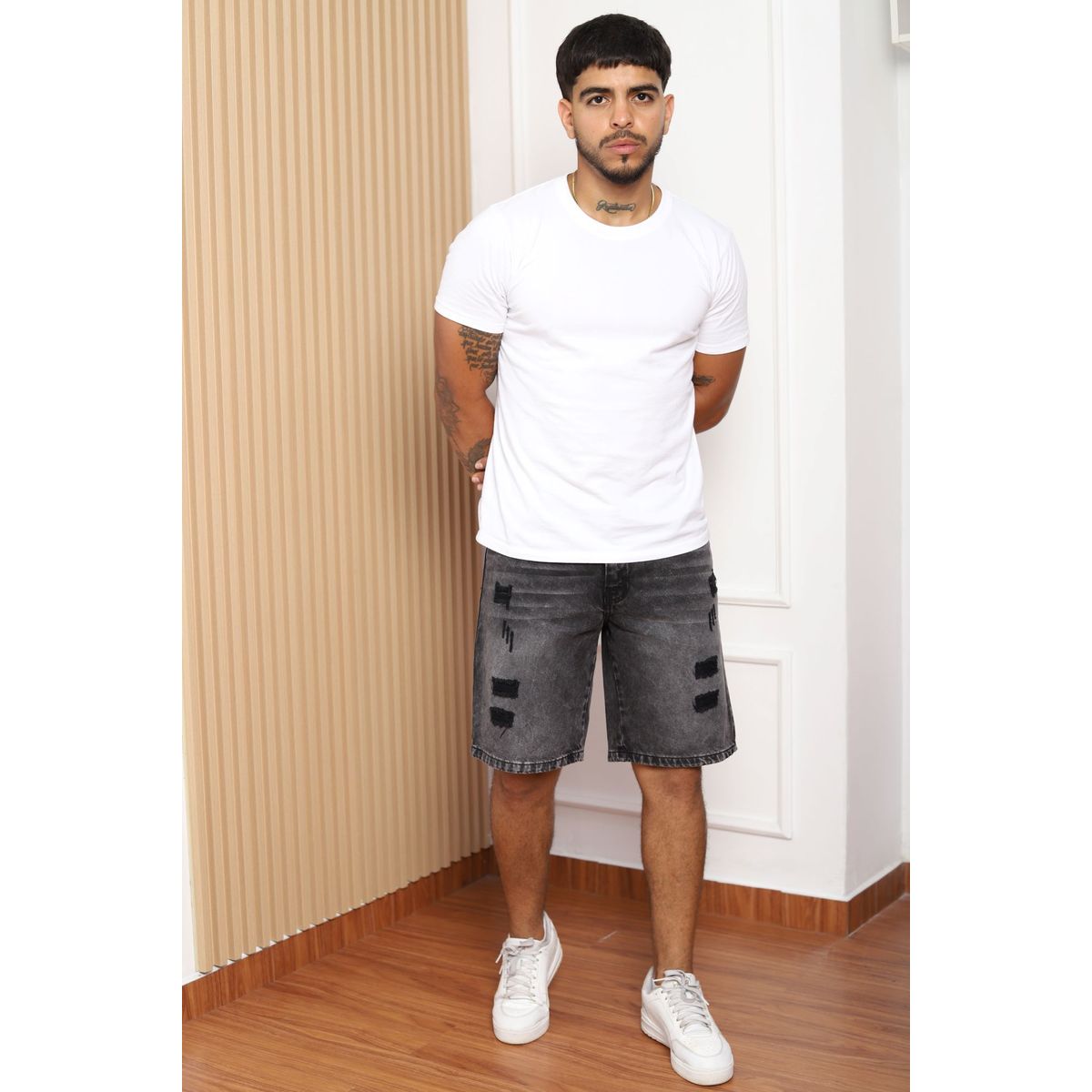 QH - Short Denim Rasgado para Hombre  100% Algodón