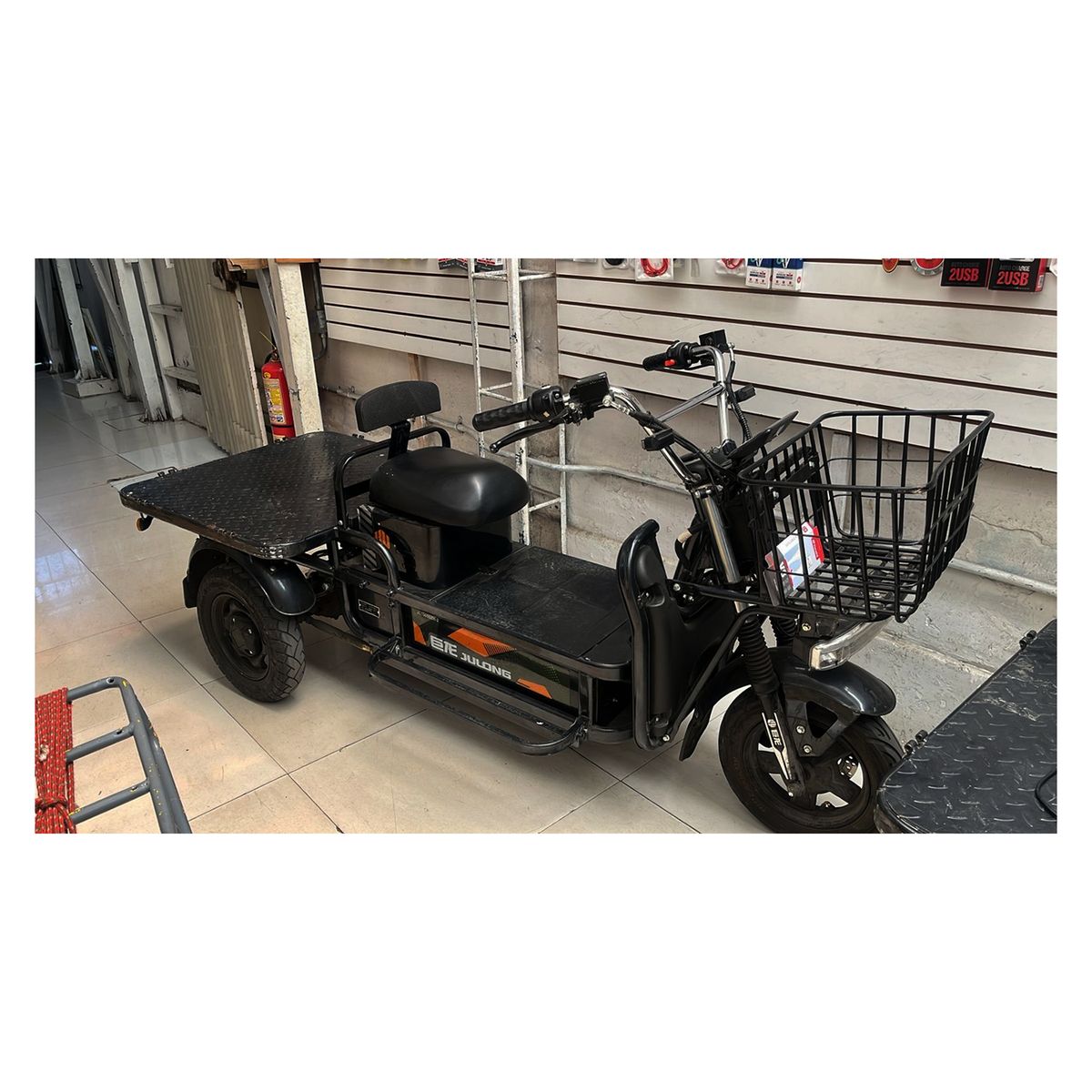 GENERICO - Trimoto De Carga Eléctrica Hochi 1500w 60v -disco Y Led 2026