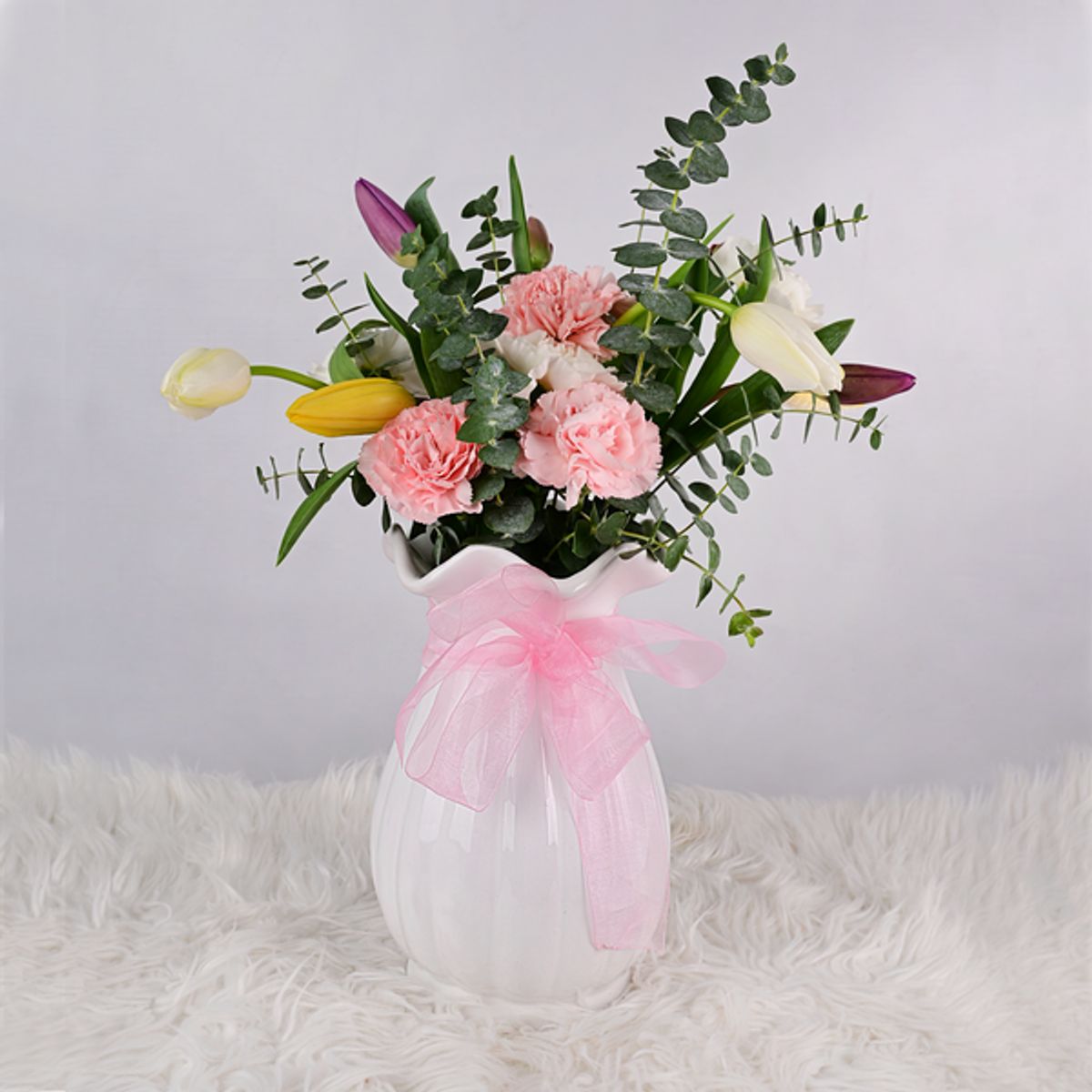 VI REGALANDO AMOR - Arreglo floral Esmeralda - Florero - Tulipanes - Dia de la madre