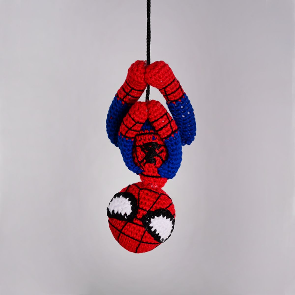 Spiderman para Colgar - Amigurumi, marca VI REGALANDO AMOR - Foto Principal