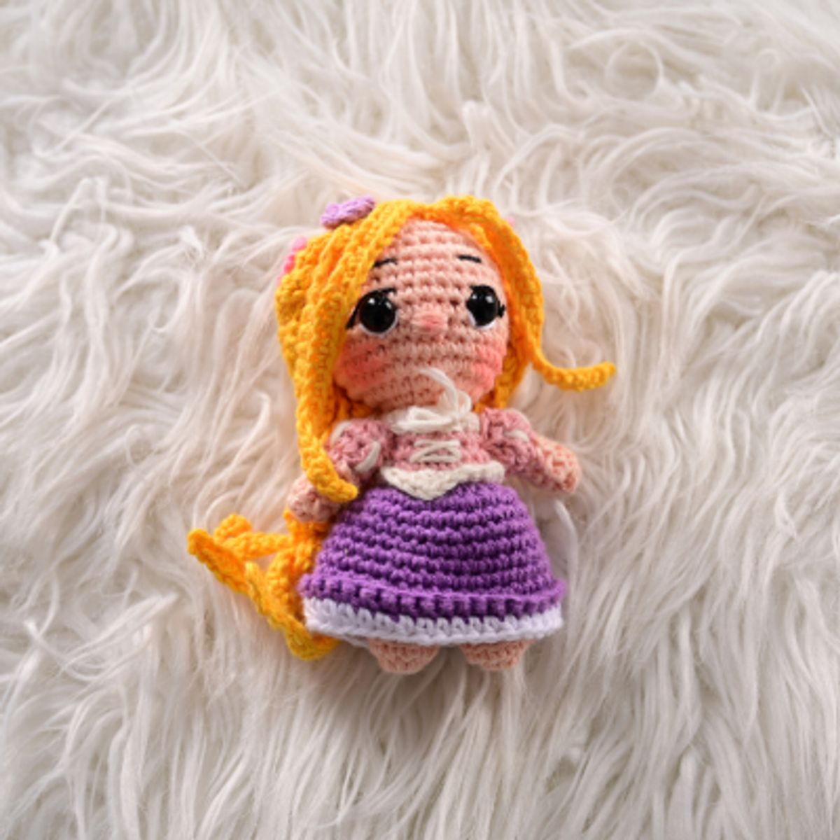 VI REGALANDO AMOR - Amigurumi Rapunzel  Tamaño Pequeño