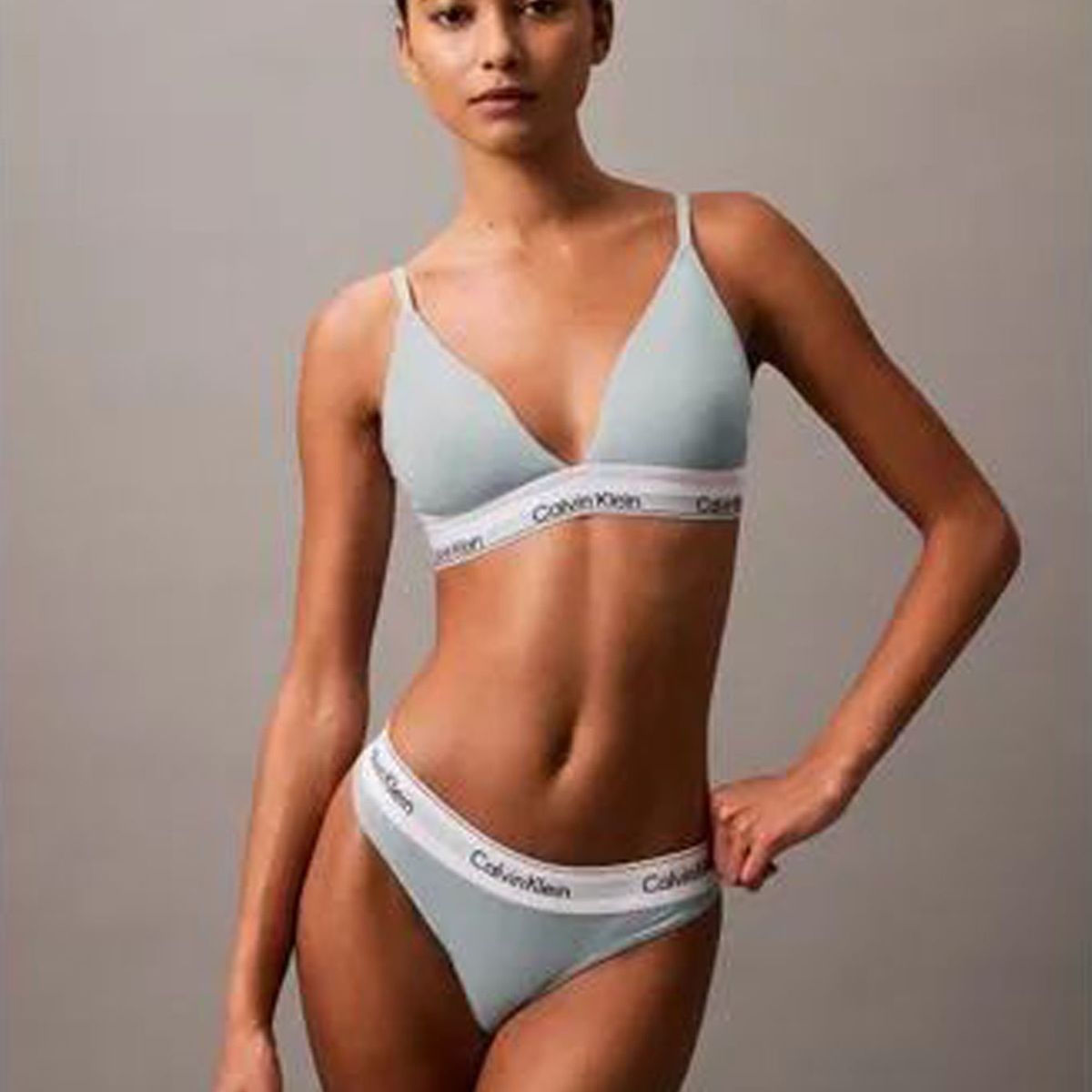 CALVIN KLEIN - LIGHTLY LINED TRIANGLE CK