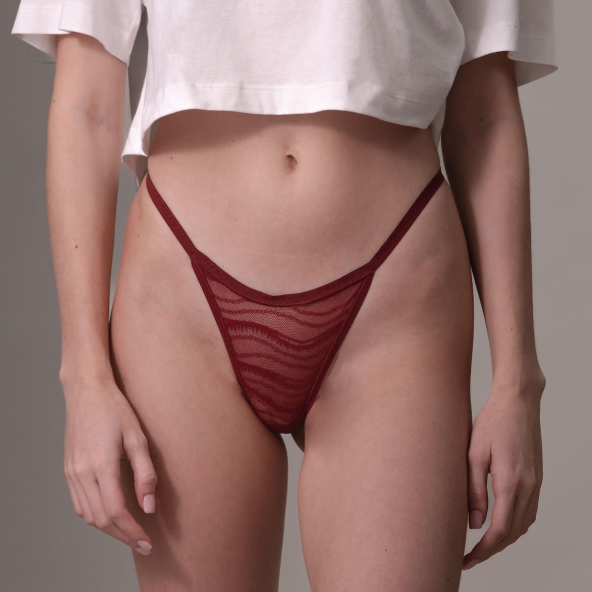 CALVIN KLEIN - PANTY TABLE SHEER LACE (MPP) - STRING THONG