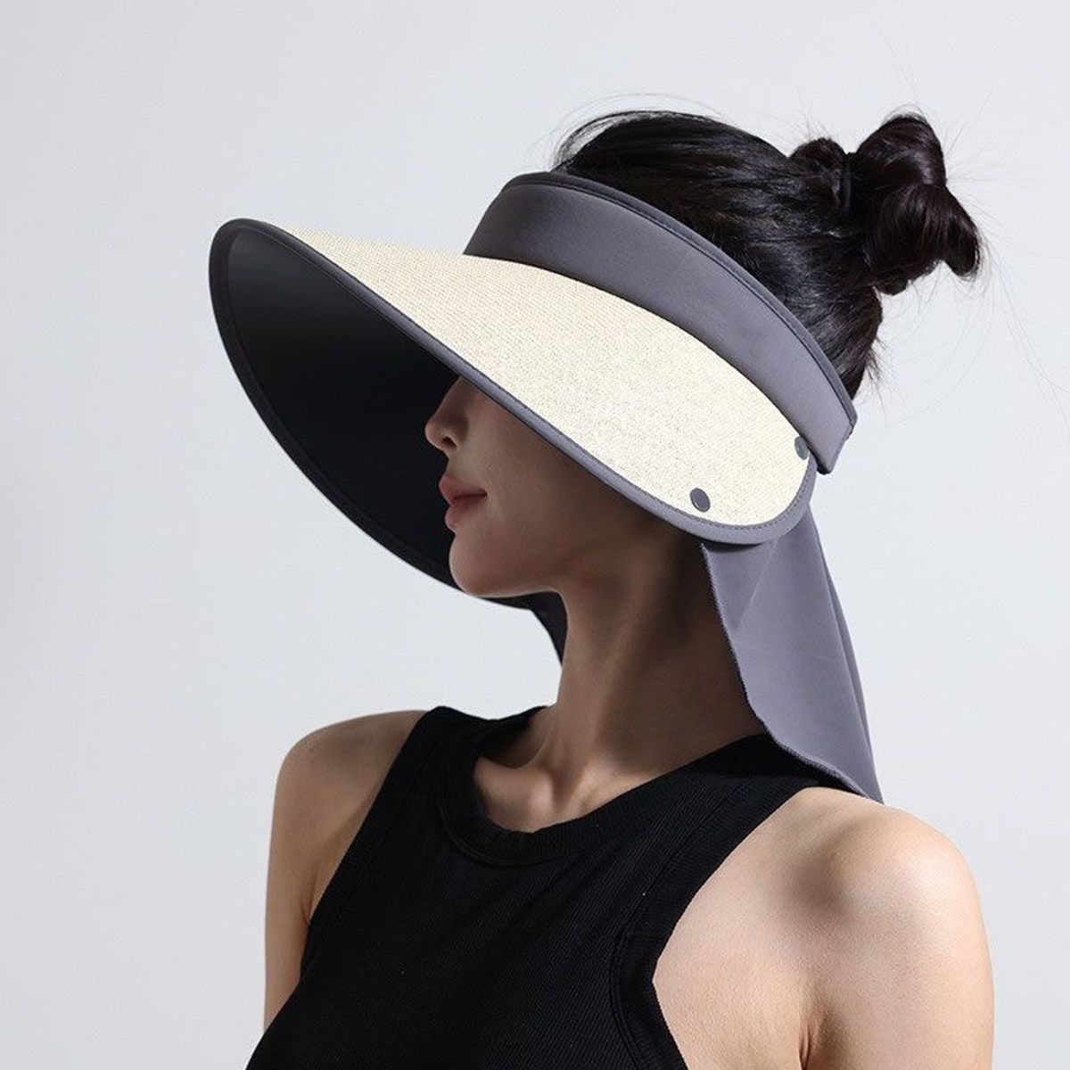 KAST PE - Visera Solea Gris para mujer con cubrenuca removible