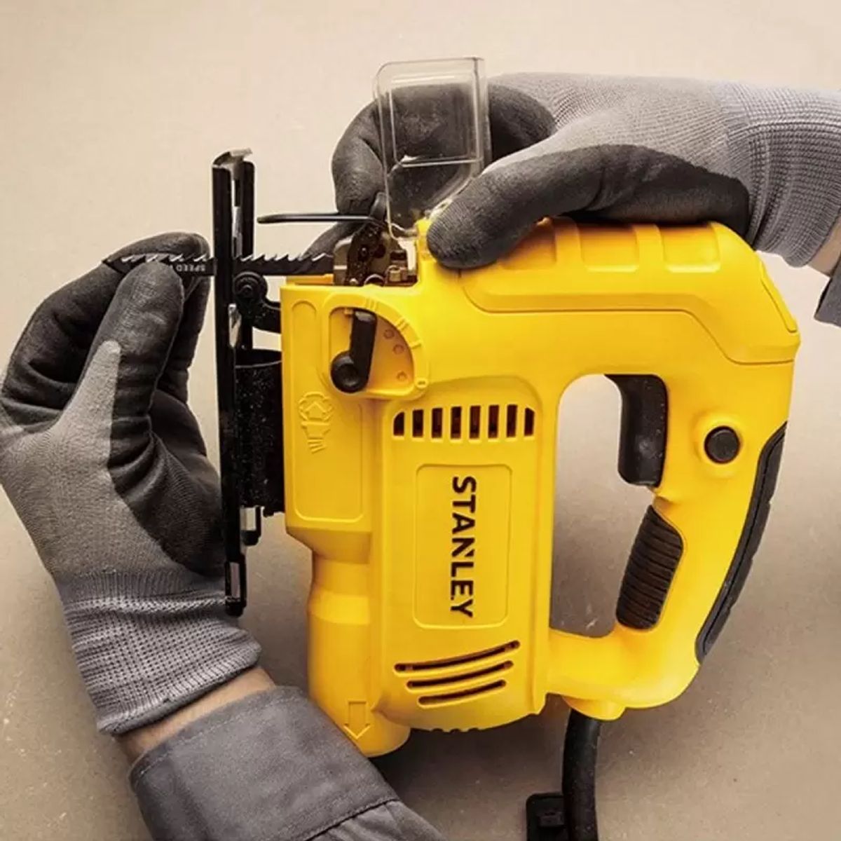 STANLEY - Sierra Caladora 600w 3000 Spm Stanley