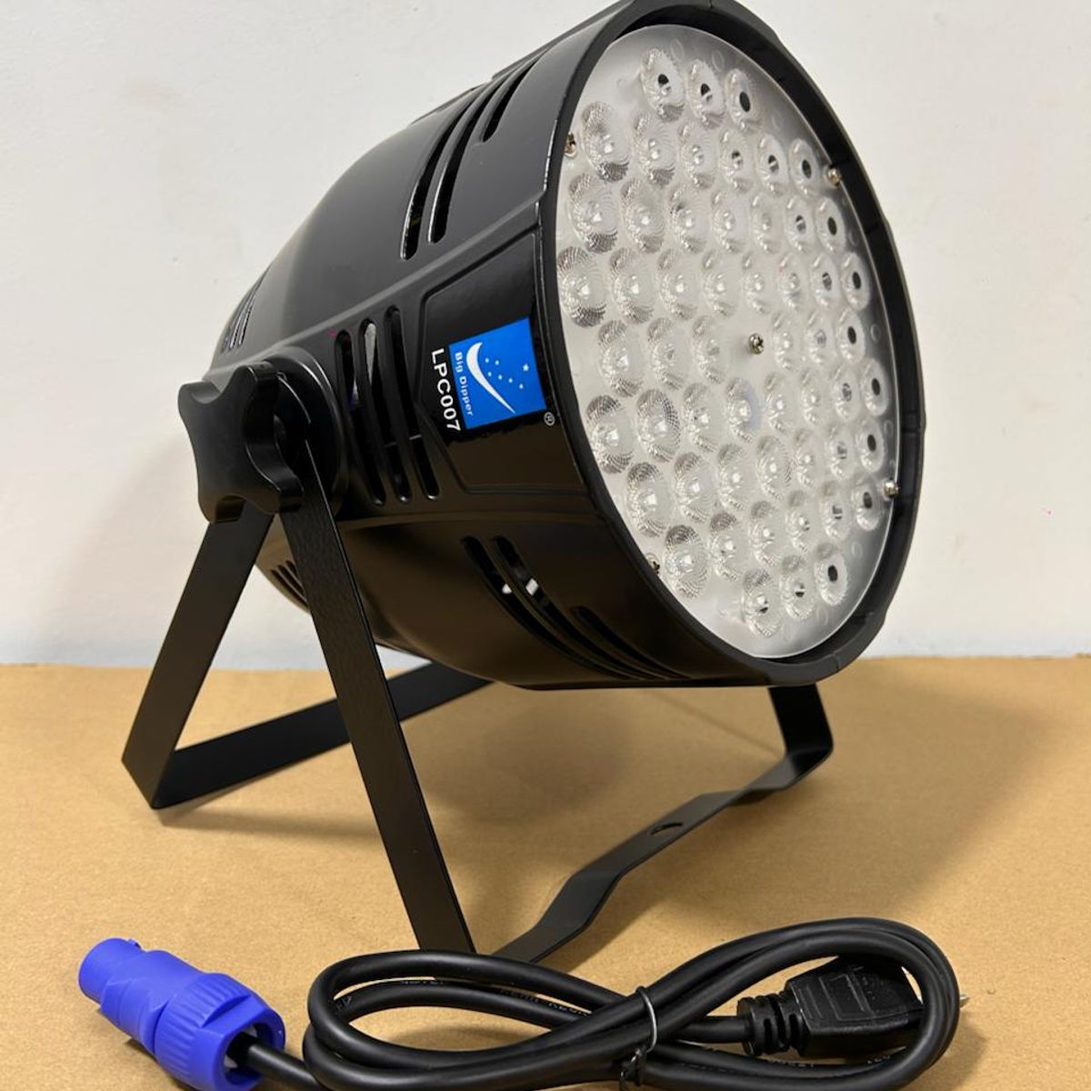 BIG DIPPER - Par Led Big Dipper LP007 54x3W RGBW Profesional DMX Original