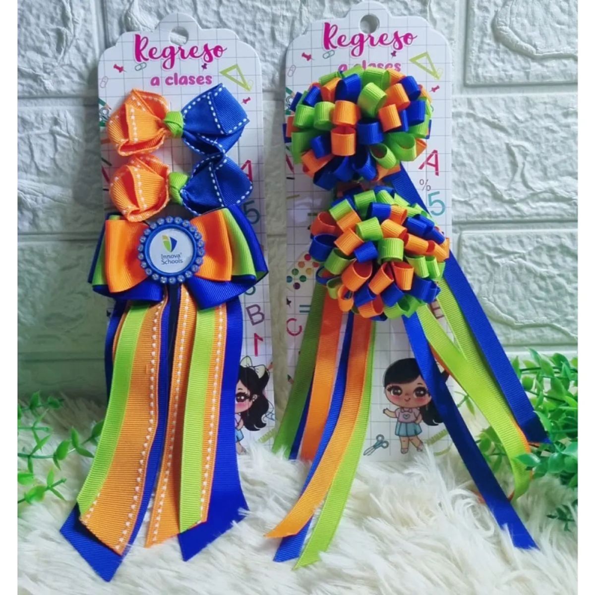 GENERICO - Pack de Lazos Escolares para Niñas con Pompones e Insignia  Accesorios Delicados y Artesanales