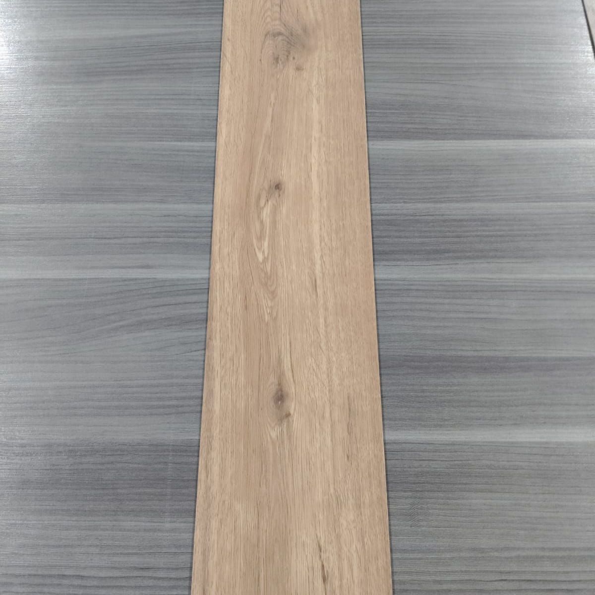 BALEXPO - PISO LVT ROBLE MIEL, MEDIDAS 2.5X152.4X1219.2MM, 0.5 WL - CAJA: 3.345 M2