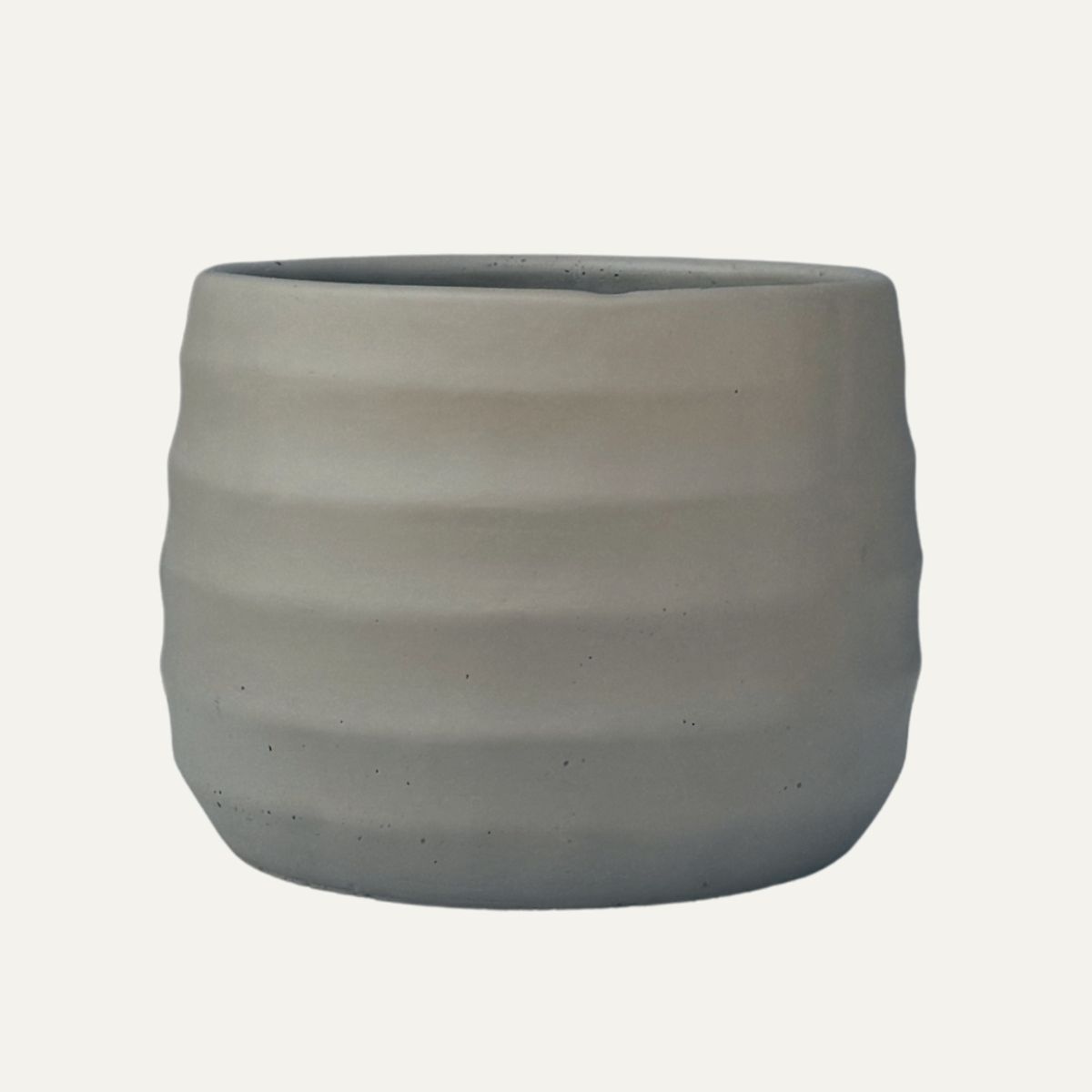 LAR DANIELSEN - Planta artificial con macetero color arena - Sábila 36 cm