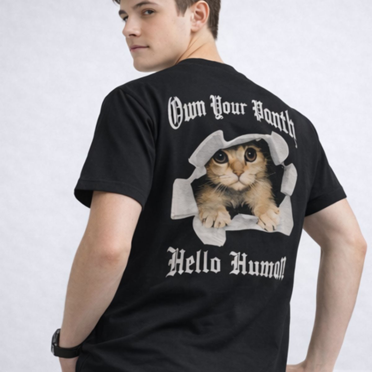 ENKI - Polo Hombre Negro Algodón Jersey con Estampado Gráfico Urbano