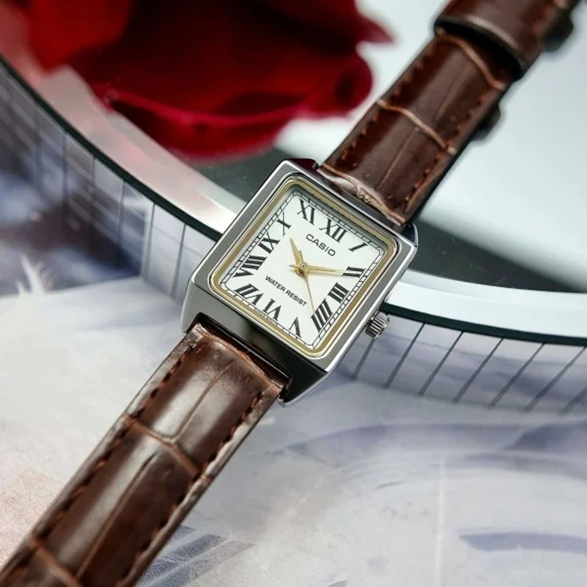 CASIO - Reloj Casio Dama LTP-V007L-7B2 Cuero Marrón