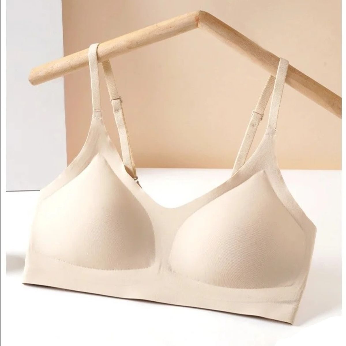 GENERICO - BRASIER SIN COSTURAS PUSH UP ULTRALIGERO DEPORTIVO SIN ARCO SOSTEN VERANO NAVIDAD GENIEKA