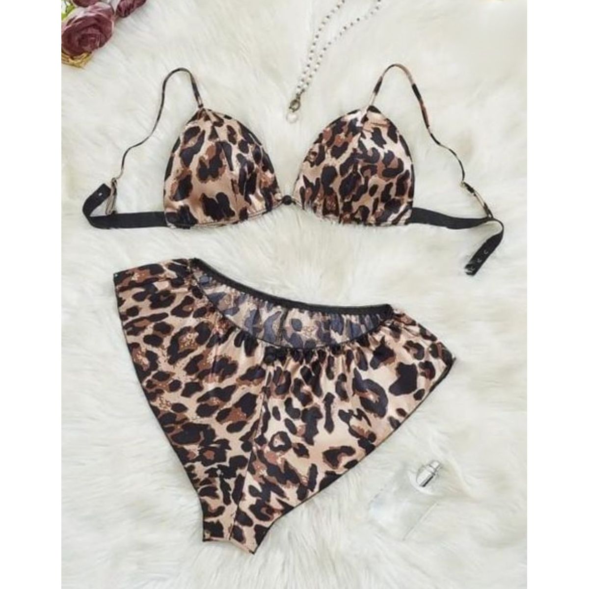 GENERICO - SET LENCERÍA SATINADA ANIMAL PRINT MUJER  DISEÑO SENSUAL Y ELEGANTE PREMIUM ML