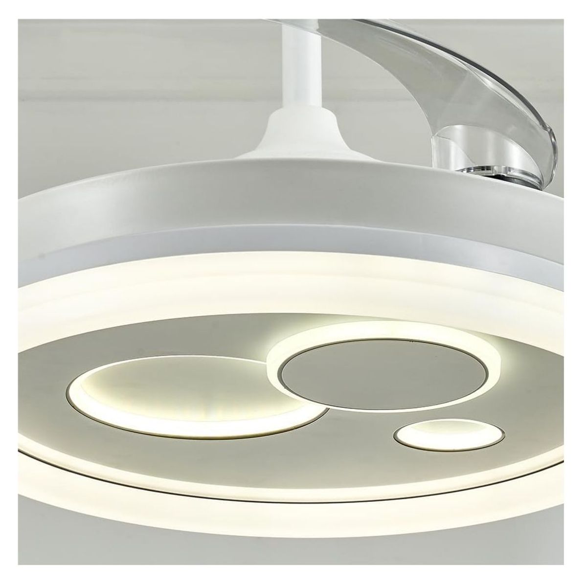 GENERICO - VENTILADOR TECHO C/LUZ 4 ASPAS RETRÁCTILES BLANCO CELESTIAL