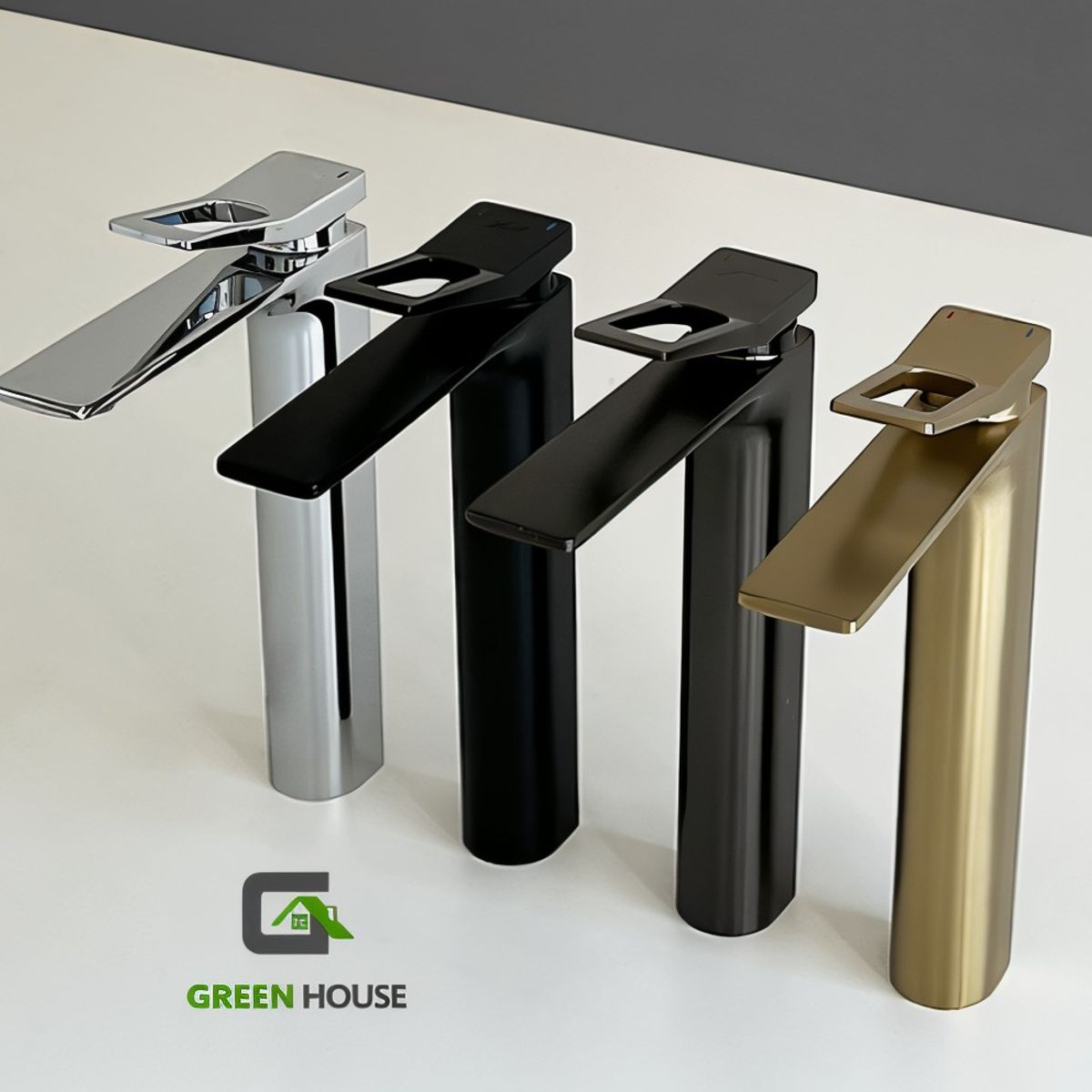 GREEN HOUSE - MEZCLADORA DORADO MATE 30CM MOD. CISNE10