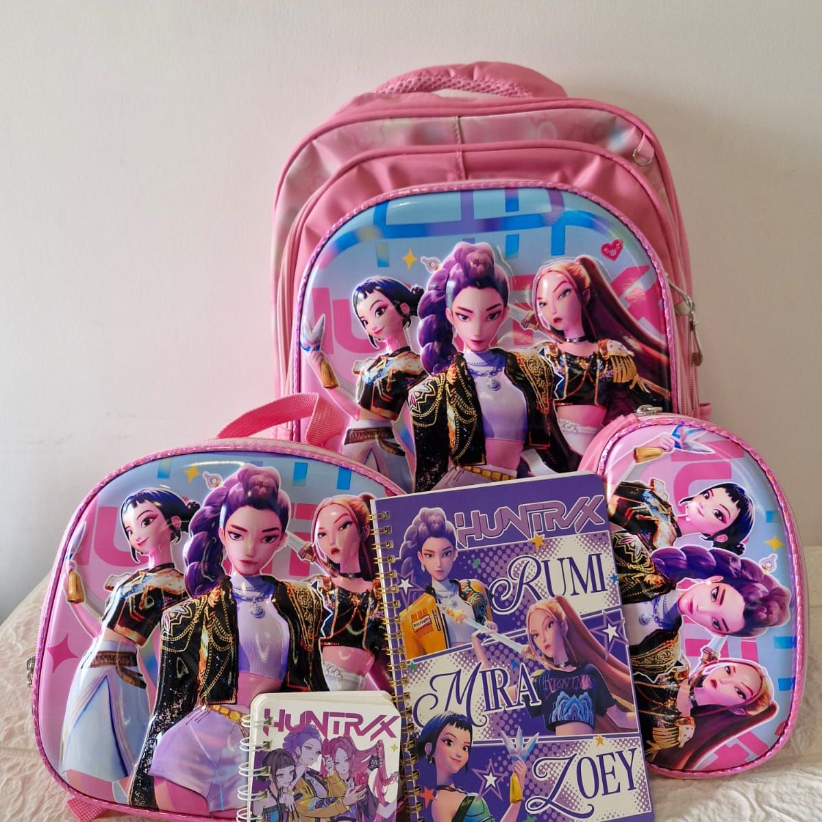 Set Mochila con Ruedas Kpop Las Guerreras K-pop Huntrix Cazadoras de demonios, marca GENERICO - Foto 2