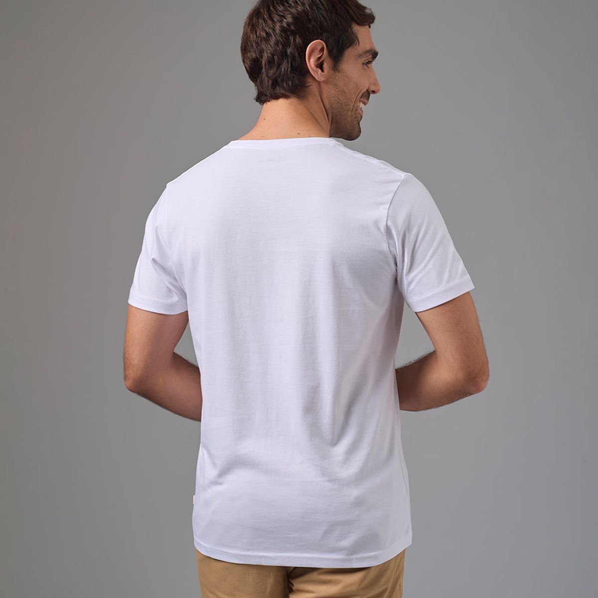 MBO - Polo Algodón Básico Cuello V Blanco Hombre MBO