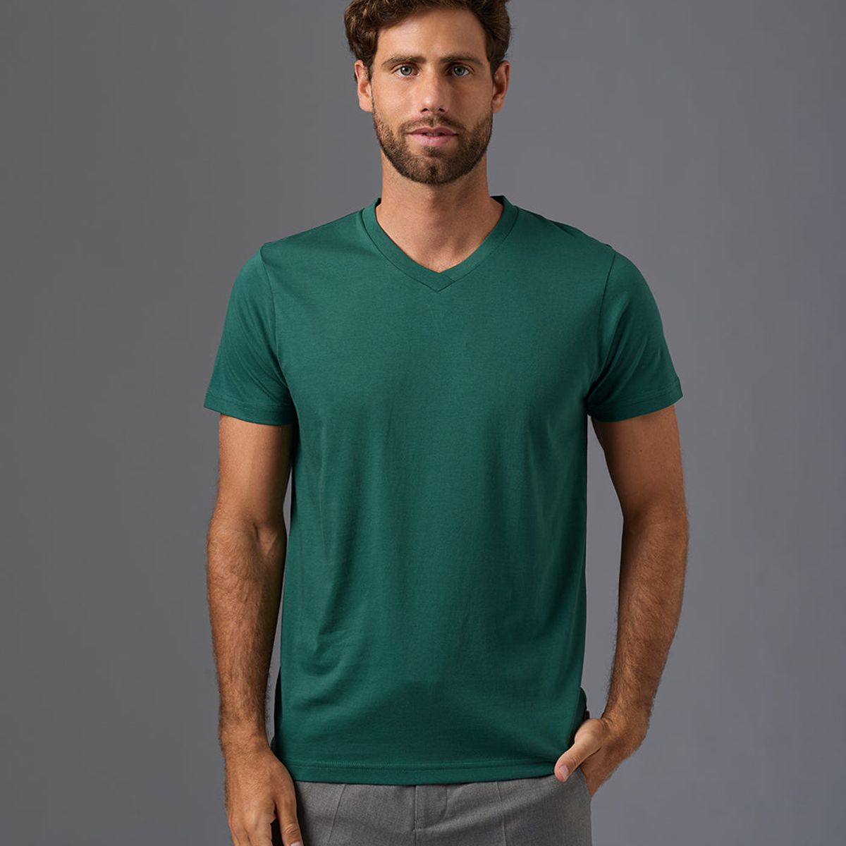 MBO - Polo Algodón Básico Cuello V Verde Botella Hombre MBO