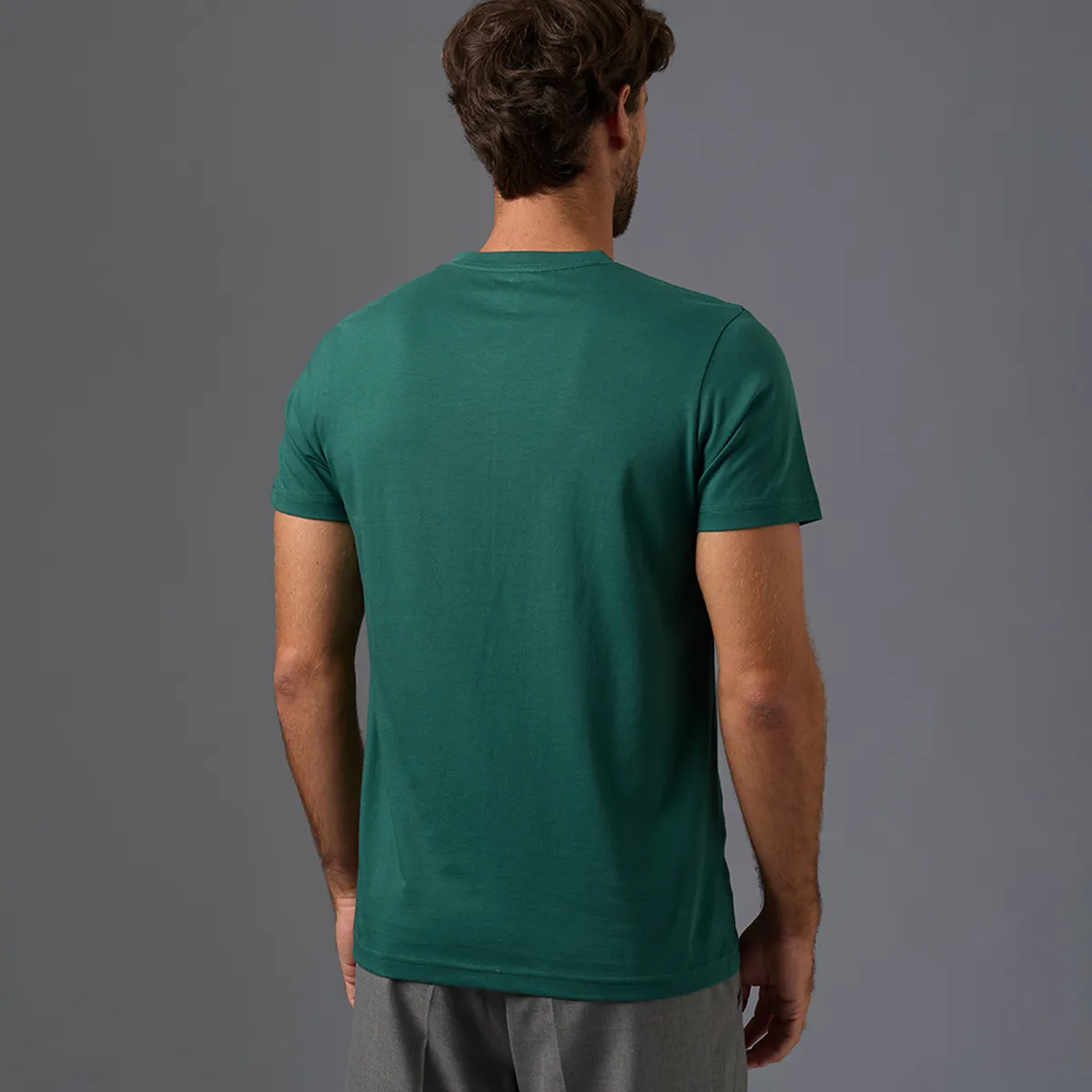 MBO - Polo Algodón Básico Cuello V Verde Botella Hombre MBO