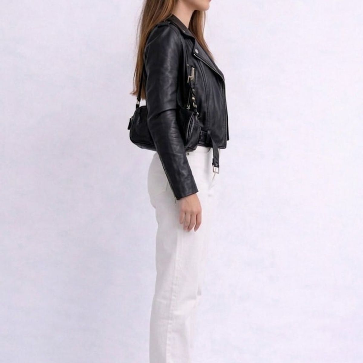 GENERICO - CASACA URBANA ESTILO BIKER CON CORREA DE MUJER