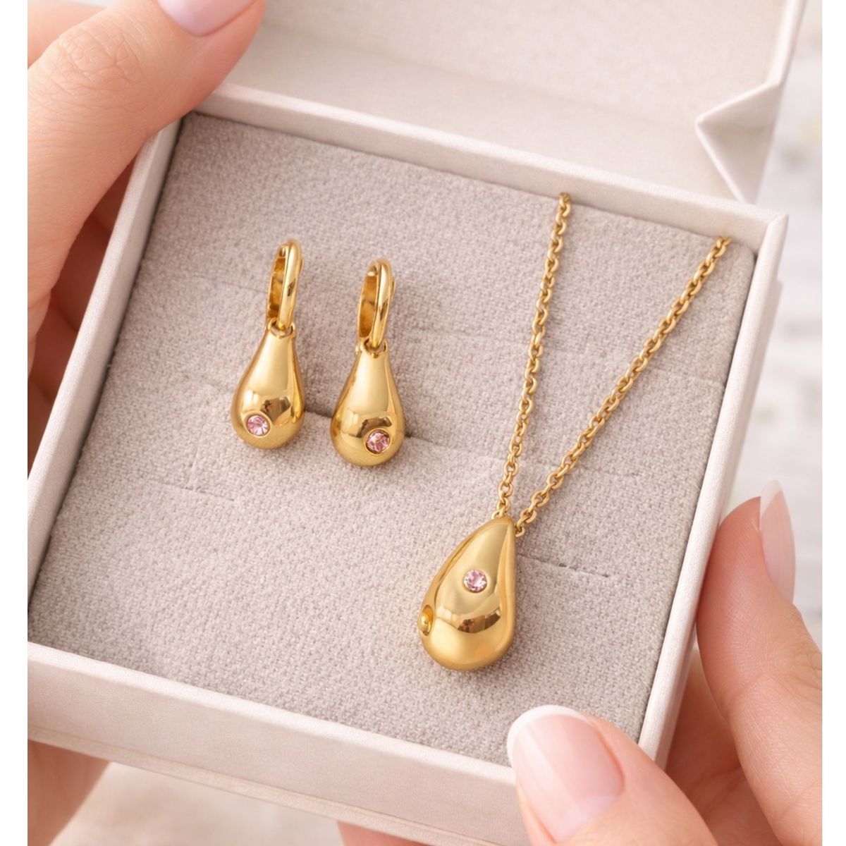Yanbal - Colección GOTA DORE Joyería Yanbal con Cristales y Baño de Oro 24k