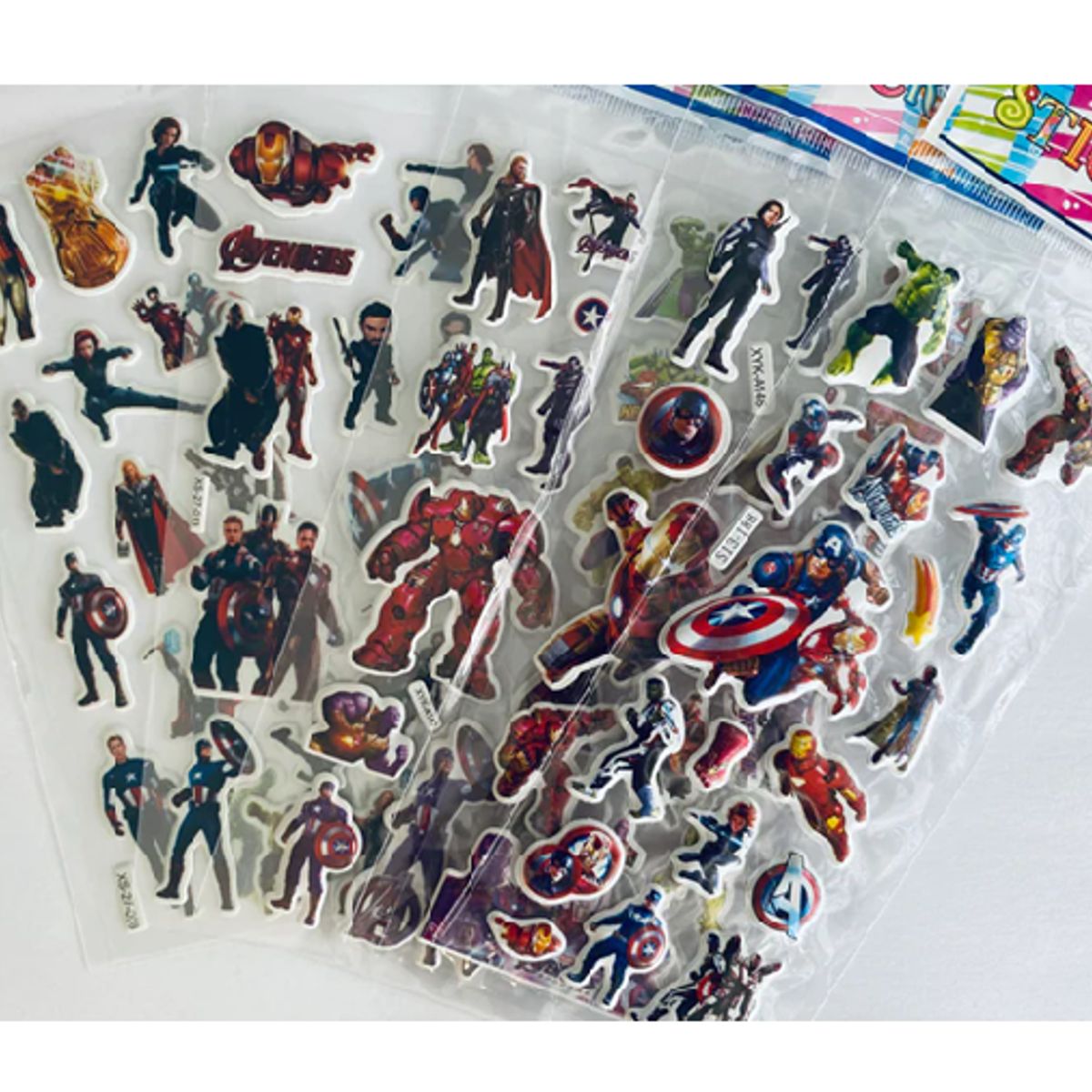 GENERICO - Pack x 10 láminas de Stickers Superheroes