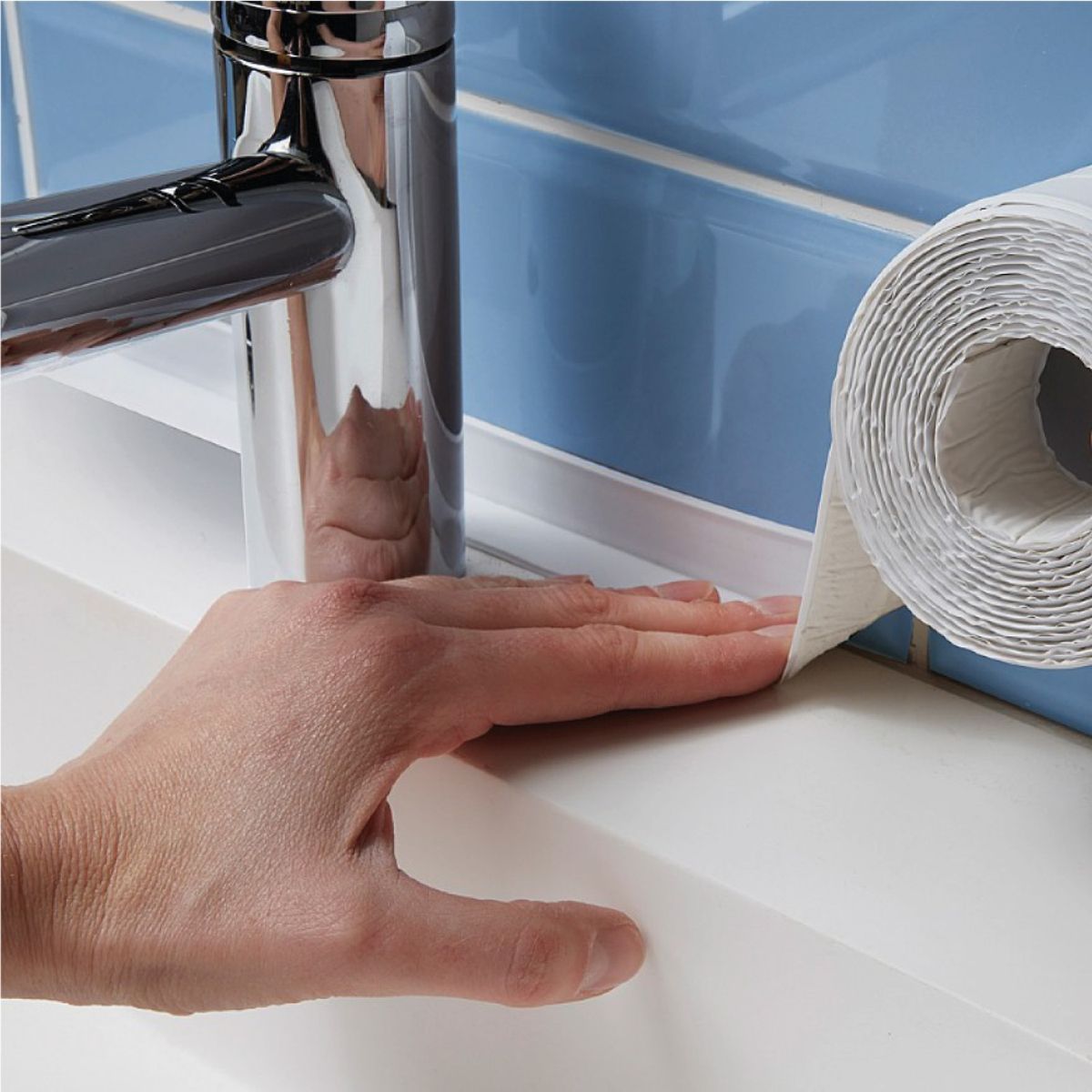 SHURTAPE - Cinta Impermeable Blanco para baño y cocina 38mm x 3m - Caja x 20