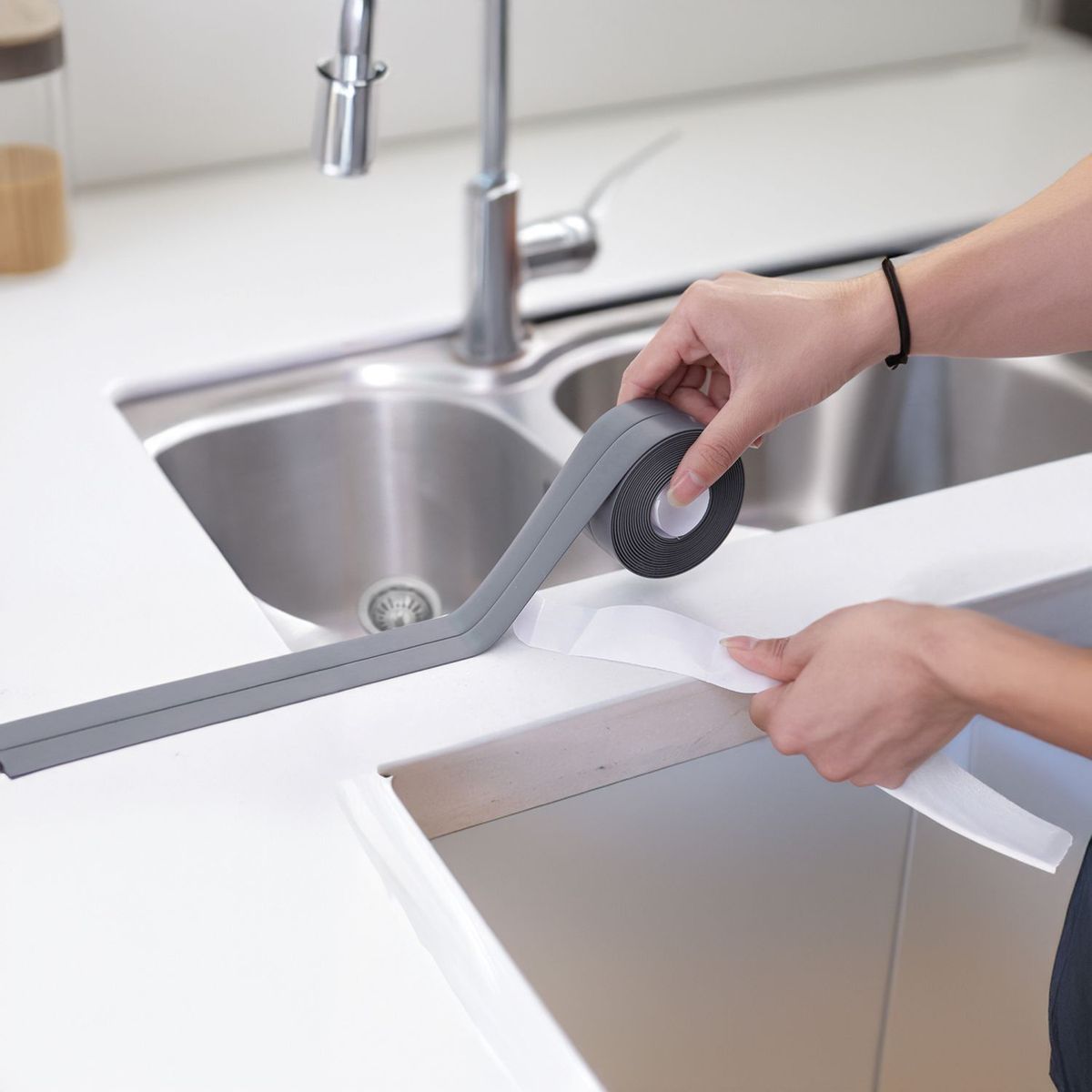 SHURTAPE - Cinta Impermeable Gris para baño y cocina 38mm x 3m - Caja x 20