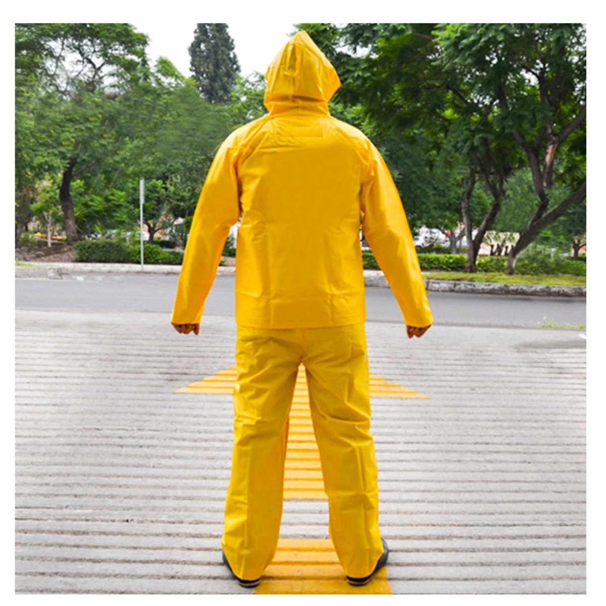 Truper - Conjunto impermeable doble capa  para lluvia talla M Truper