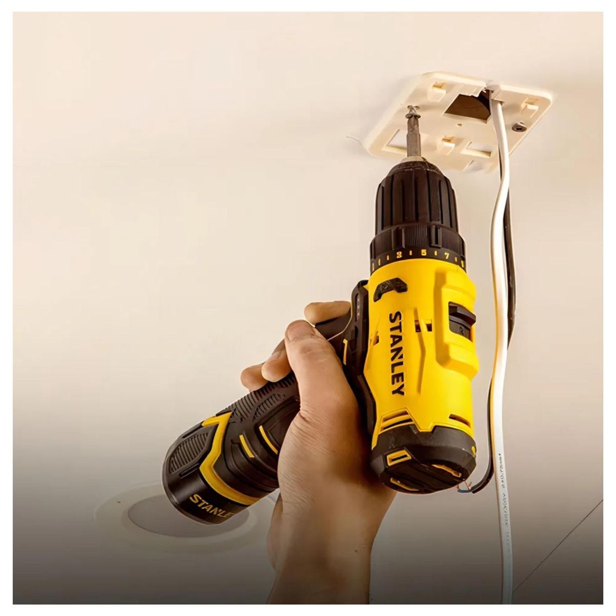 Taladro Percutor Destornillador Inalámbrico 12V Stanley, marca STANLEY - Foto 2