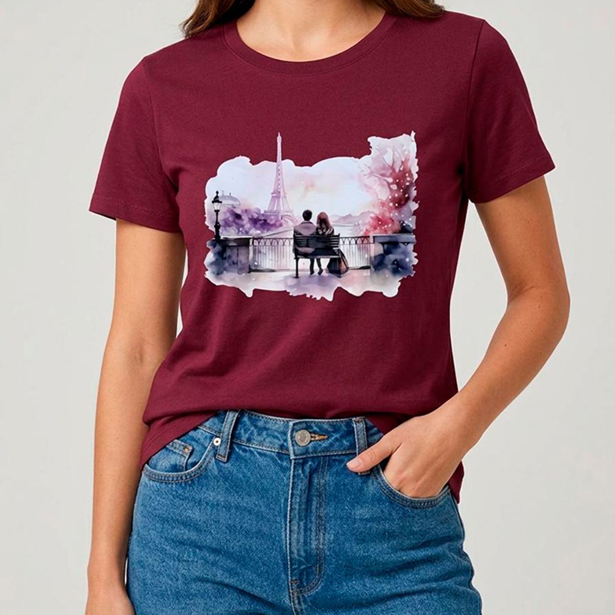 GENERICO - POLO PARA DAMA COLOR VINO CUELLO REDONDO CON DISEÑO PAREJA EN PARÍS