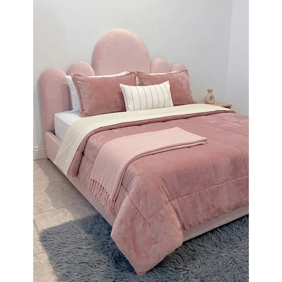 GENERICO - Cama para Niña 2 Plazas Box Tarima Rosa con Cabecera Acolchada