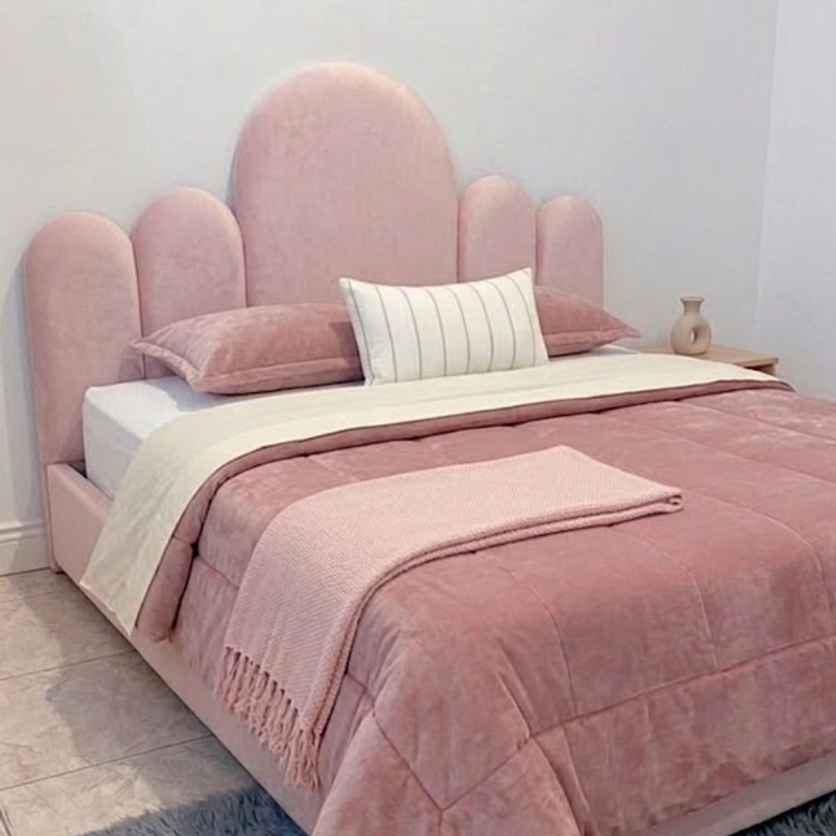 GENERICO - Cama para Niña 2 Plazas Box Tarima Rosa con Cabecera Acolchada