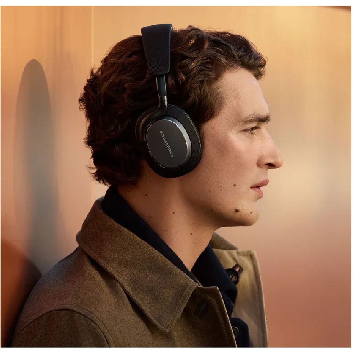 Bowers & Wilkins - Audífonos Bowers & Wilkins Px7 S2, con Bluetooth, Cancelación Activa, 30 horas de batería (Negro)