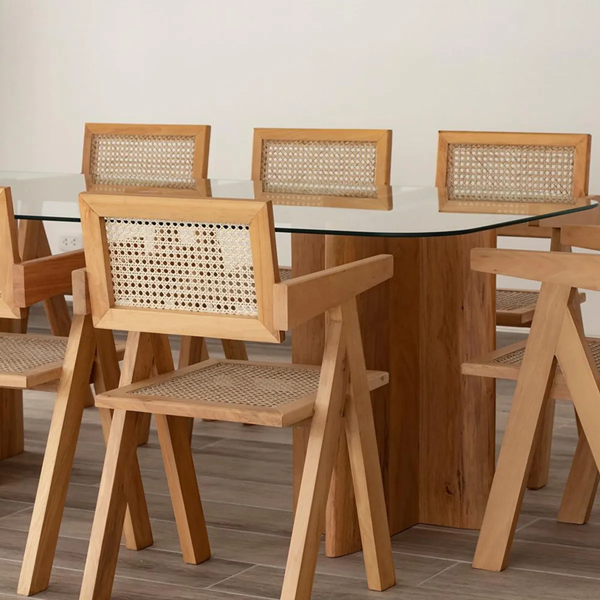 KOMAROVA ART HOME - Juego de Comedor Porcari de Komarova 8 sillas
