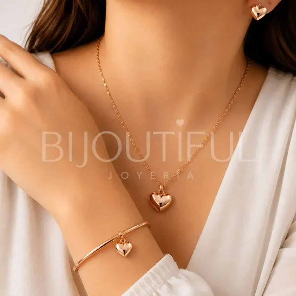 GENERICO - Set Collar Corazón Mujer + Aretes y Pulsera Bañado en Oro 18K