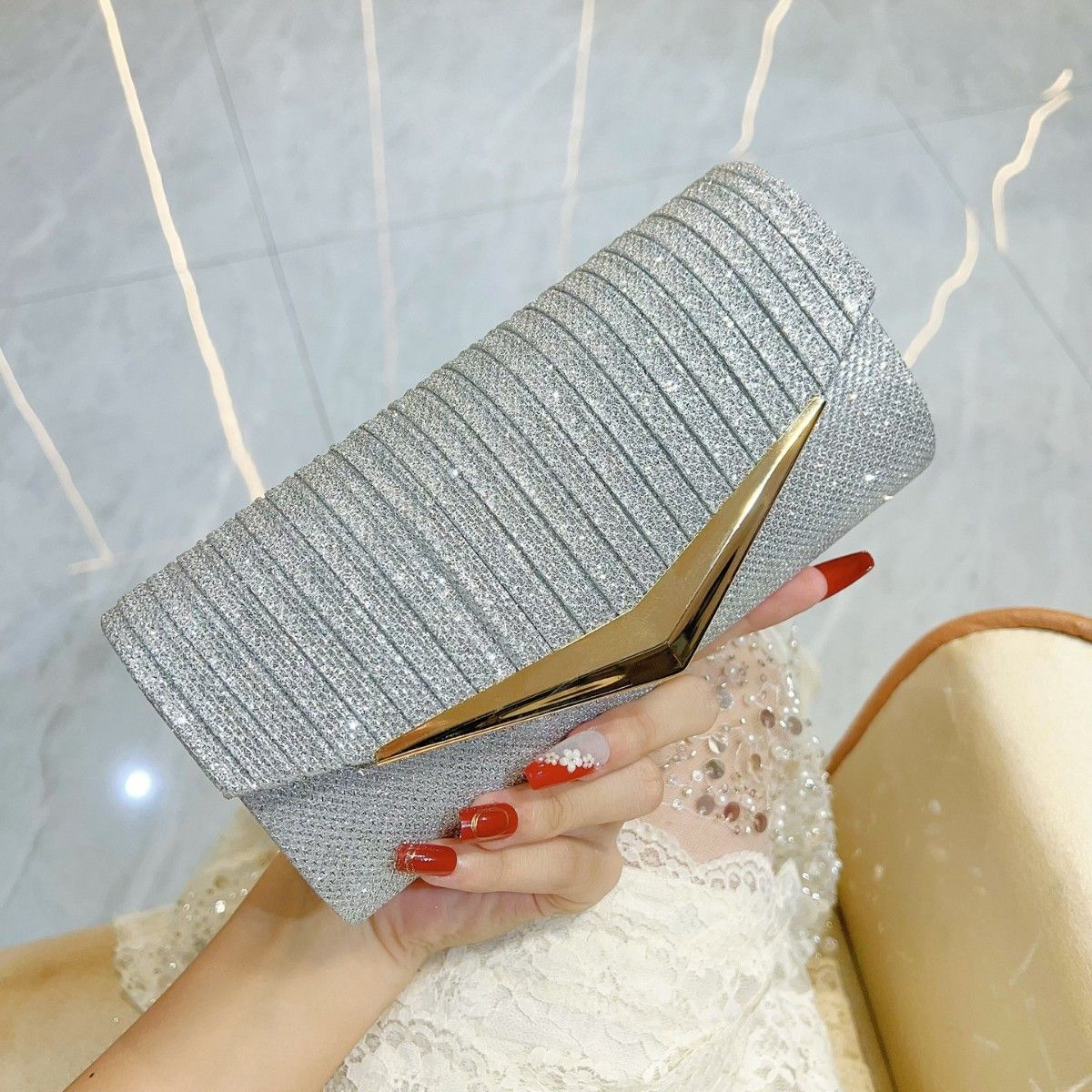 GENERICO - Cartera Clutch Plateada con Brillo para Fiesta y Matrimonio - Bolso Litana