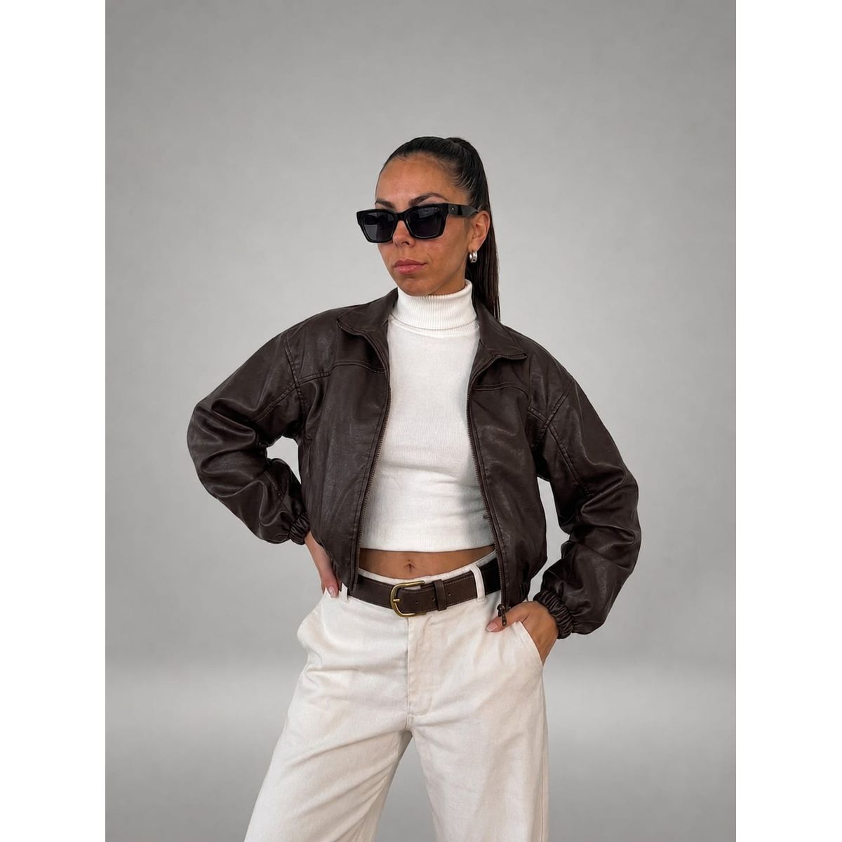 GENERICO - CASACA MARRON OSCURO CROPPED DE MUJER OVERSIZE