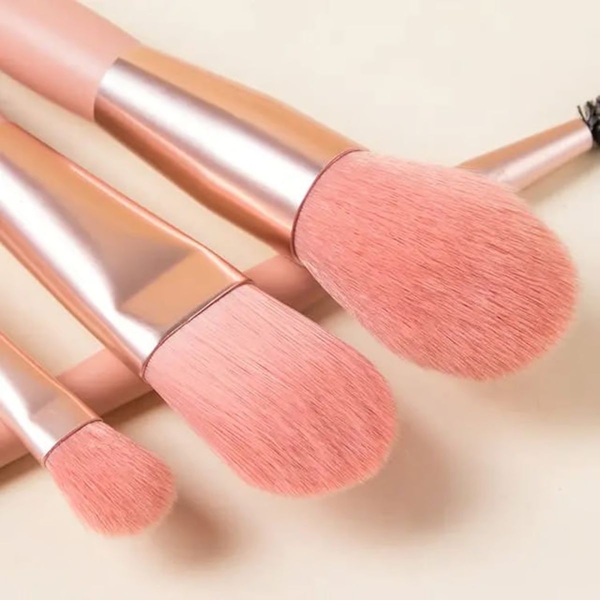GENERICO - Brochas de Maquillaje Set 8 piezas con Estuche - Rosado