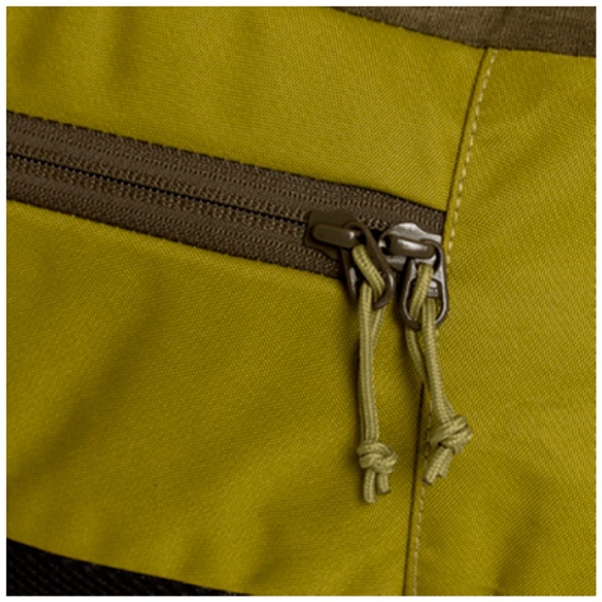 TRANGOWORLD - MOCHILA VIAJE URBANO VERDE URDABAI 20L - TRANGOWORLD