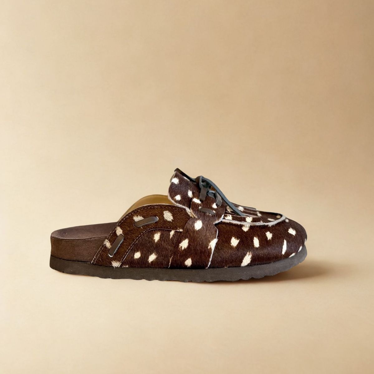 WHITE - Zuecos Lola de cuero bambi