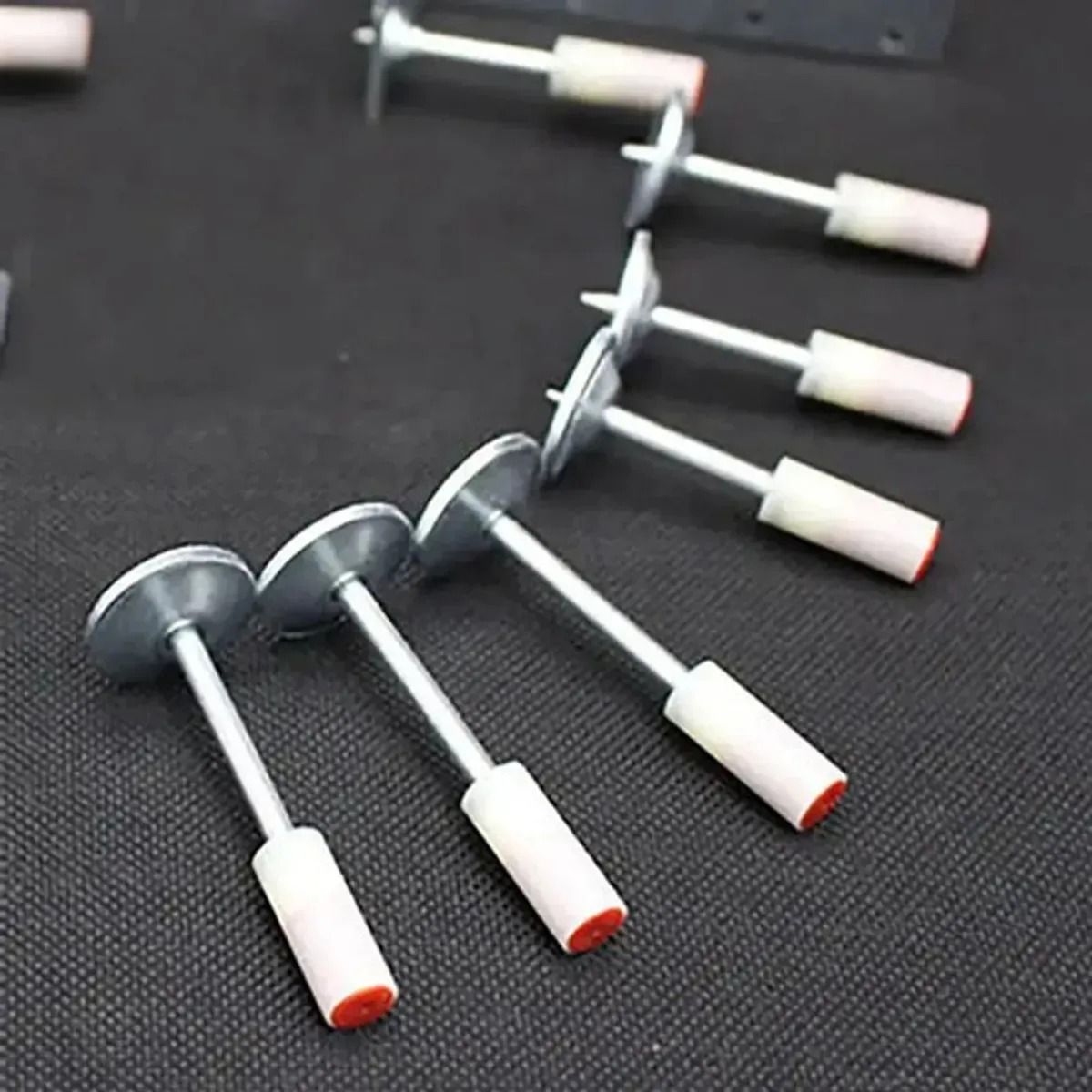 CLAVOS FULMINANTES PARA PISTOLA REMACHADORA DE IMPACTO - 500 PIEZAS, marca GENERICO - Foto Principal