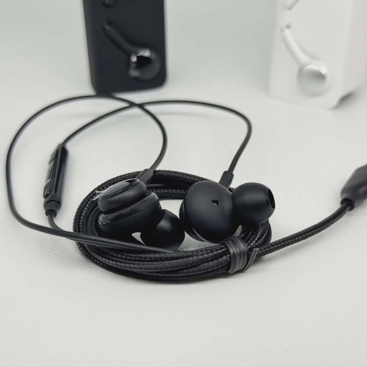 SMART - AUDIFONO TOP ENTRADA USB-C ESTEREO PARA TODOS LOS EQUIPOS DE NYLON TRENZADO ALTA RESISTENCIA