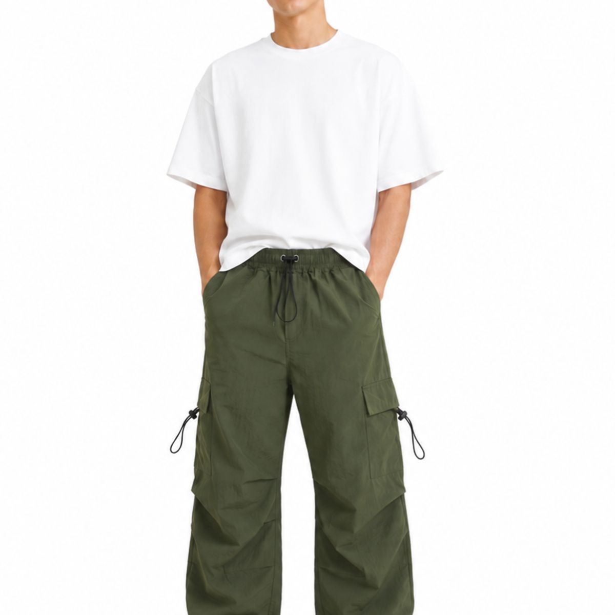 ENKI - Pantalón Parachute Verde Hombre Tela Mojada Cargo Wide Leg Bolsillos Elasticado Urbano