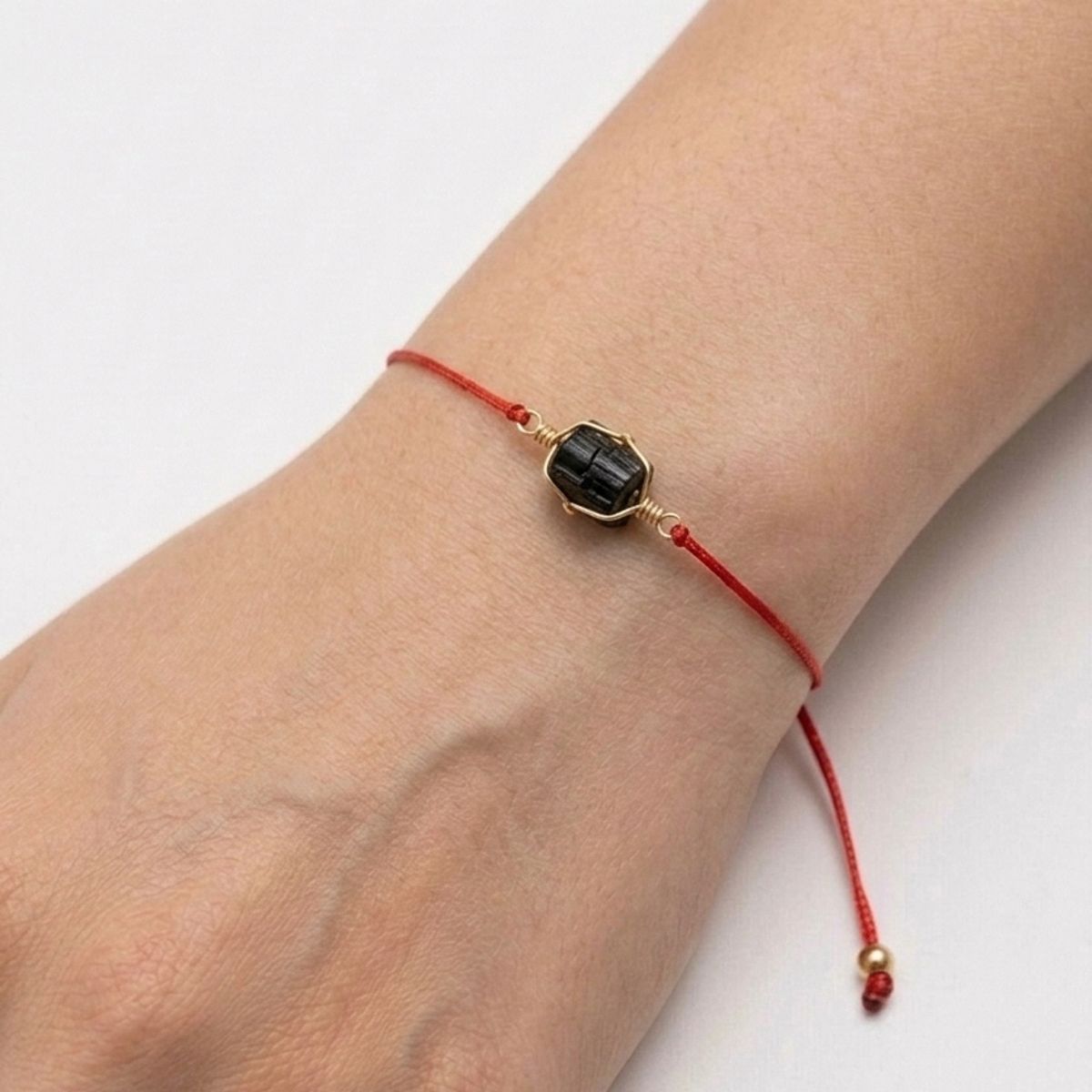SM - Pulsera Turmalina Negra para la Protección - Hilo Rojo
